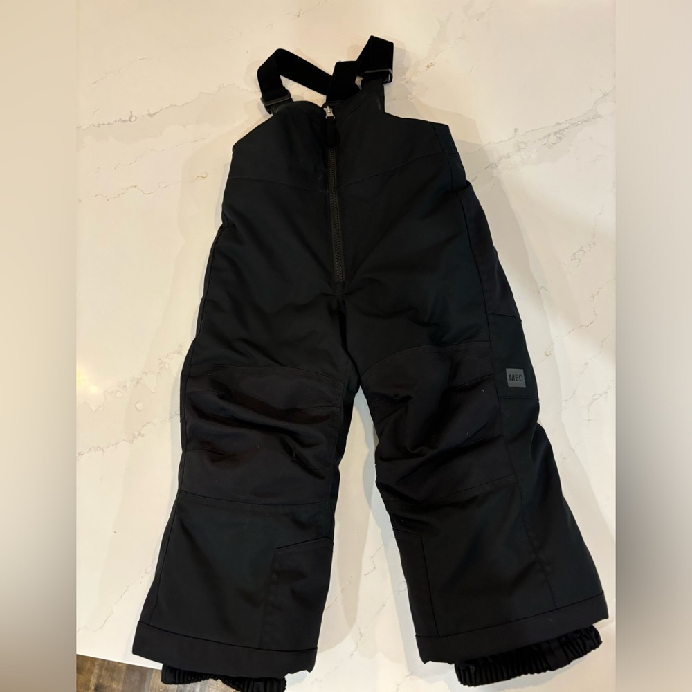 MEC kids snowpants size 2